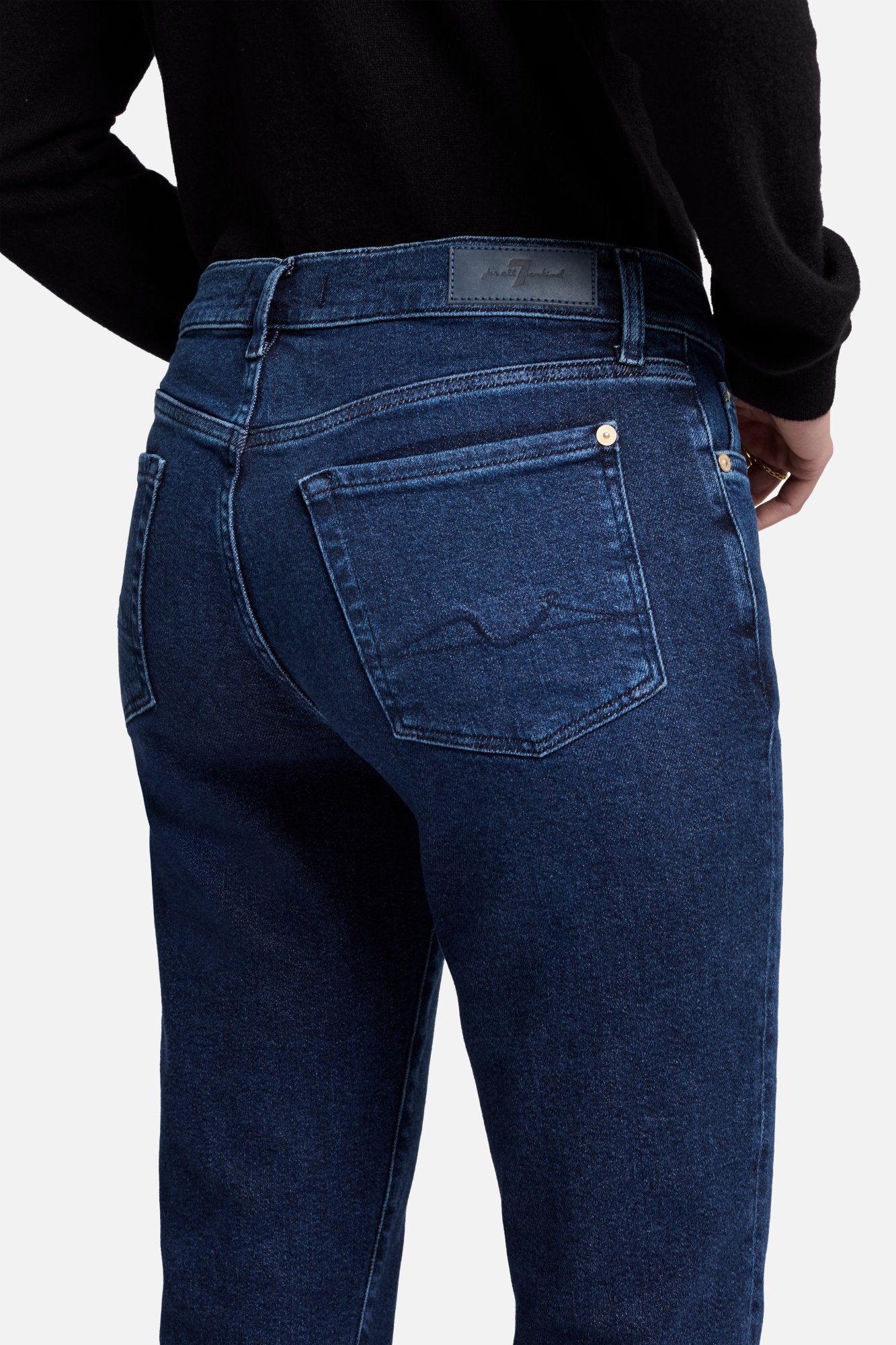 7-for-all-mankind-luxe-vintage-josefina-boyfriend-jeans-paradise-cove image 4