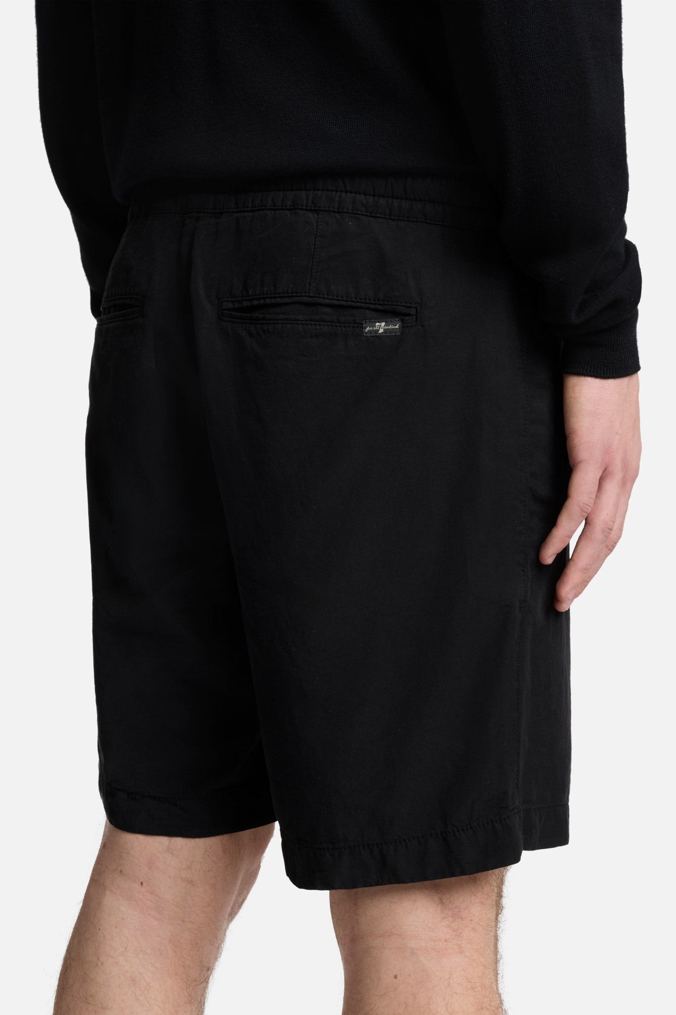 7-for-all-mankind-linen-blend-jogger-shorts-schwarz image 4