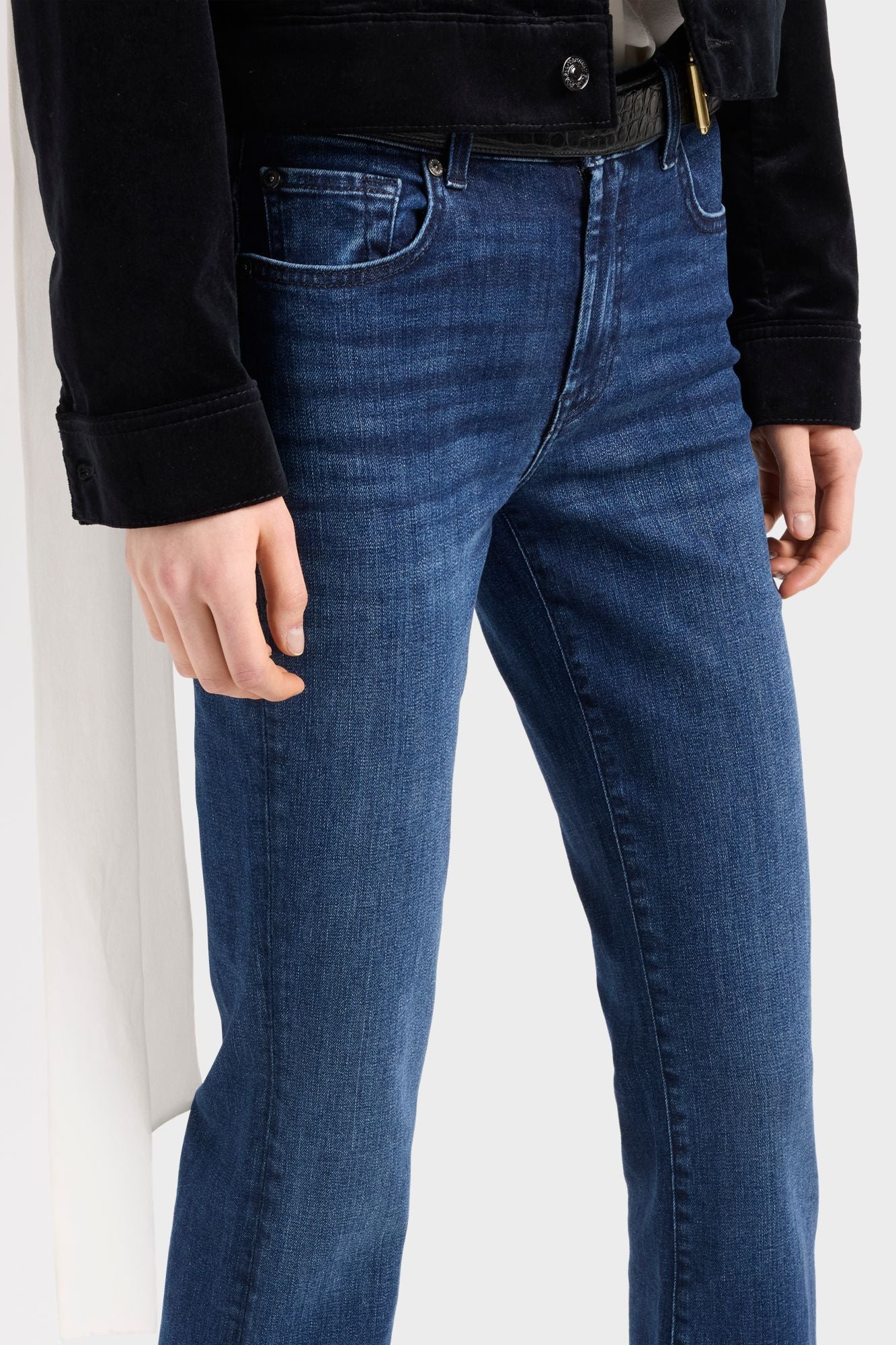 7-for-all-mankind-leggy-bootcut-jeans-slim-illusion-soho-dark-damen image 6