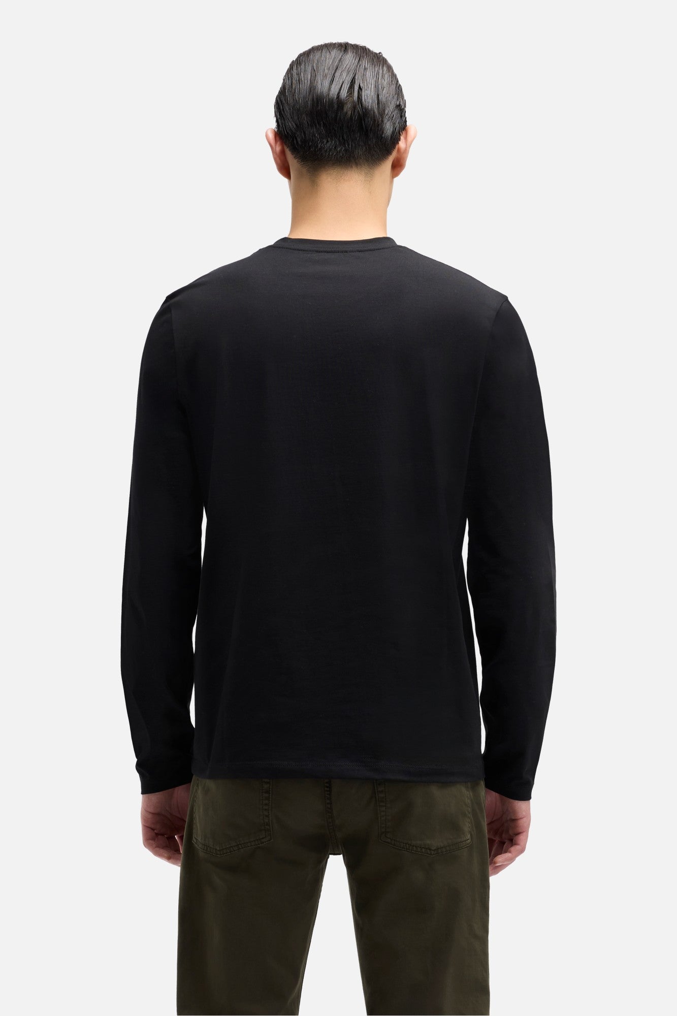 7-for-all-mankind-luxe-performance-long-sleeve-tee-in-black image 5