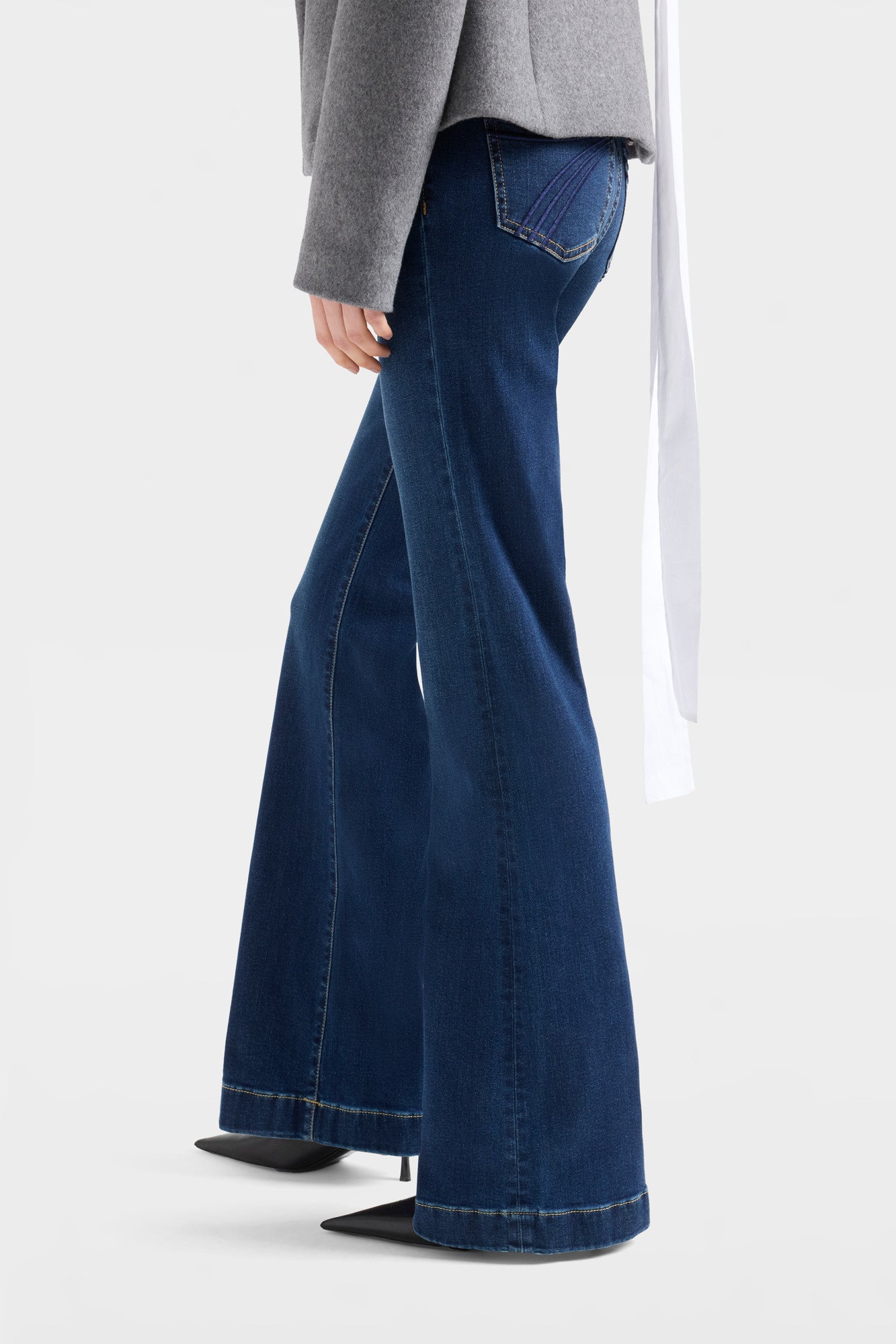 7-for-all-mankind-b-air-authentic-denim-dojo-jeans-fate image 6
