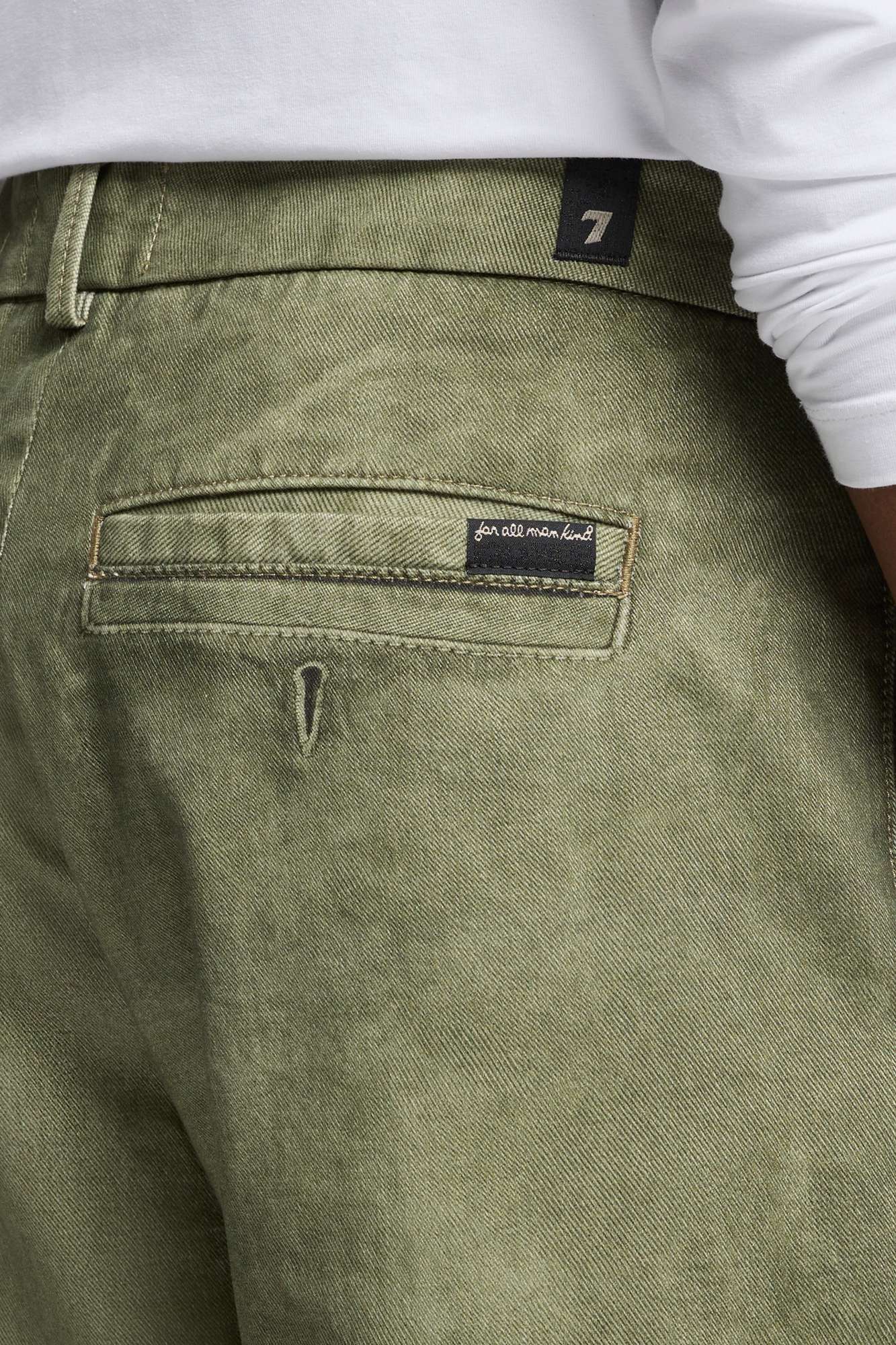 7-for-all-mankind-digital-print-straight-chino-russel-herren image 4