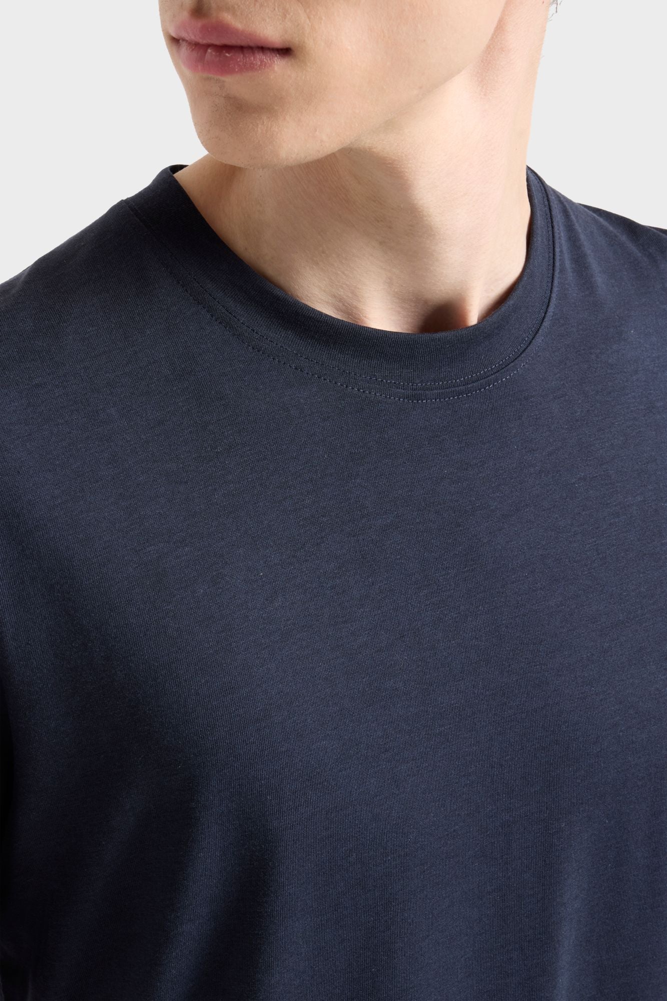 7-for-all-mankind-lyocell-crewneck-tee-navy-herren image 6