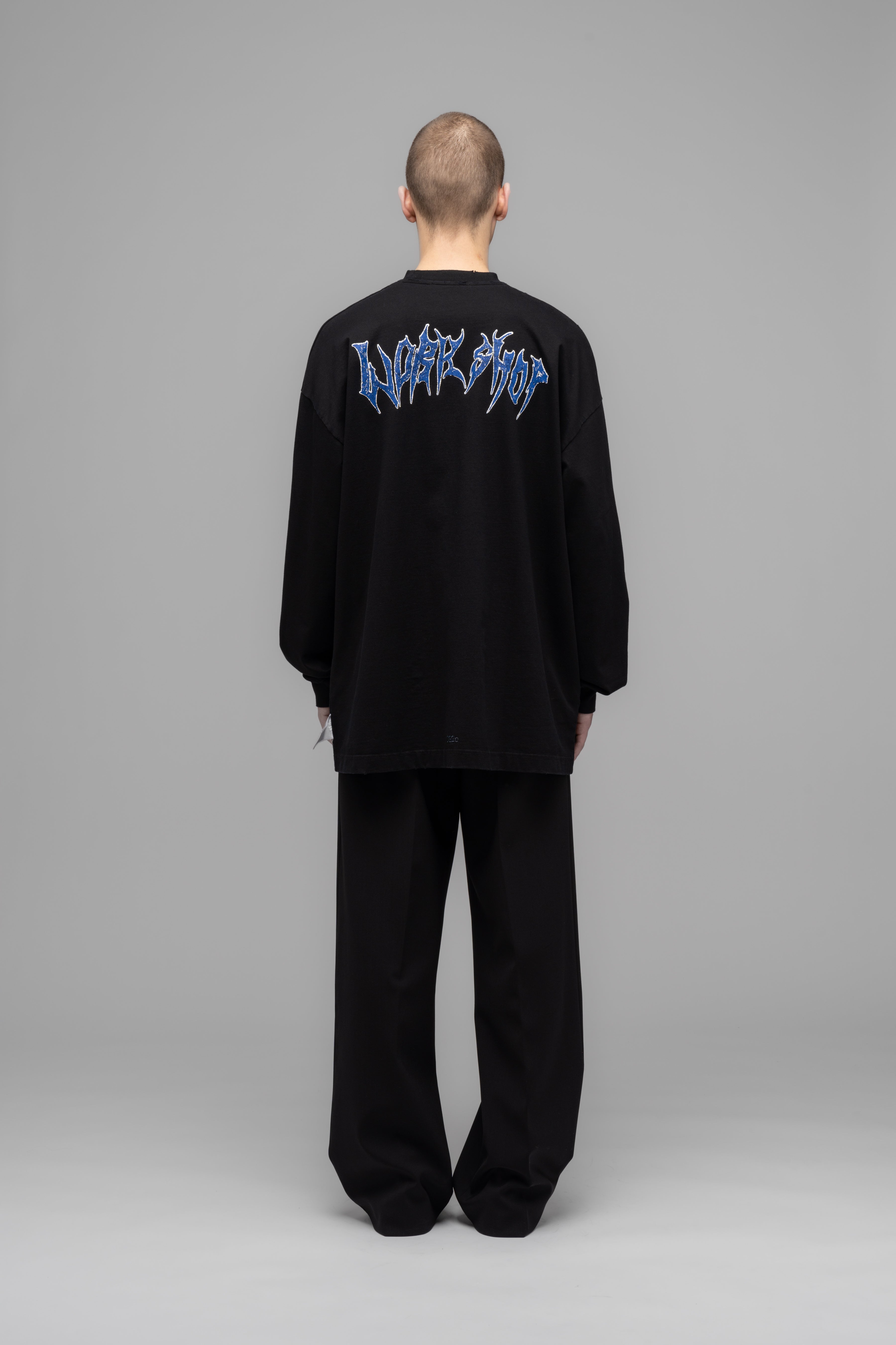 032c-office-fruit-oversized-longsleeve-washed-black image 5