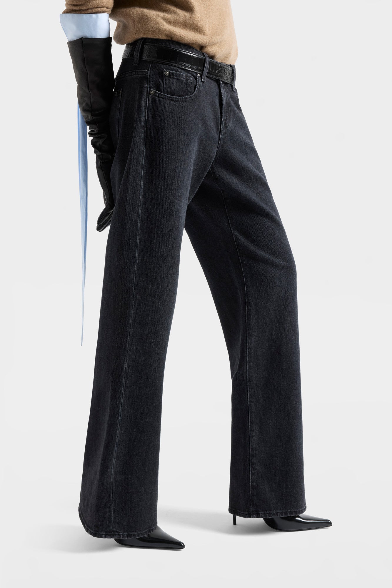 7-for-all-mankind-low-straight-straight-jeans-heavy-rain image 6