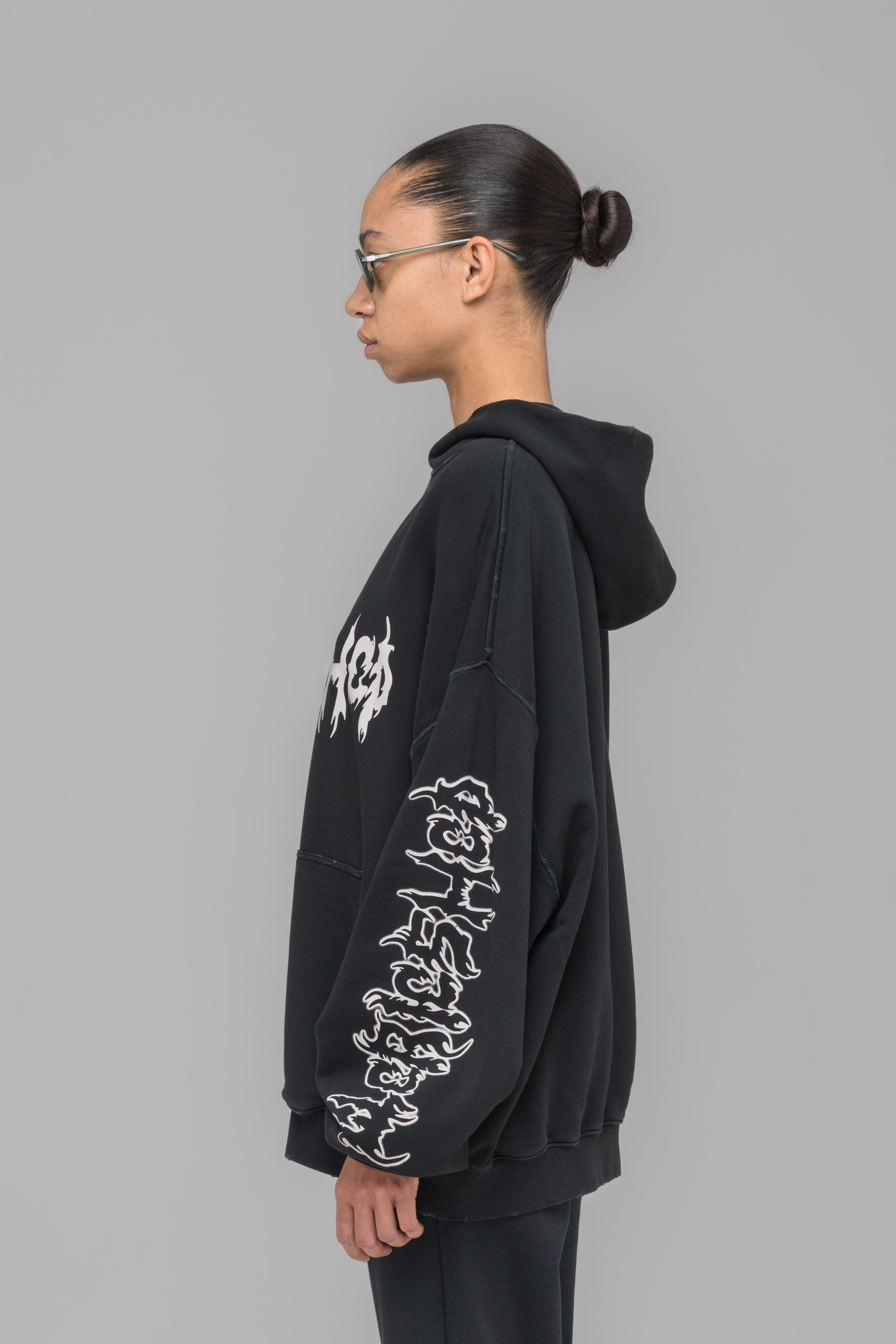 032c-faithless-oversized-hoodie-washed-black image 3
