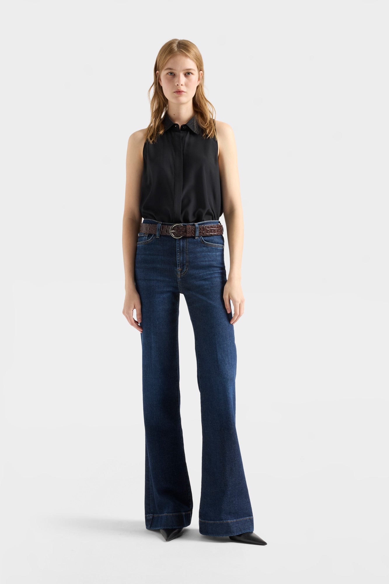 7-for-all-mankind-petite-modern-dojo-flare-jeans-luxe-vintage-bluecrest image 2