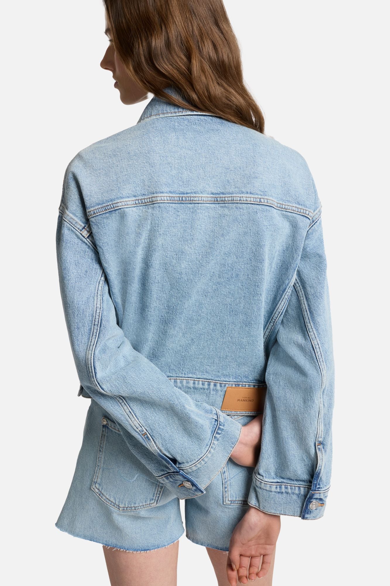 7-for-all-mankind-oli-cropped-truckerjacke-ode-to-damen image 4