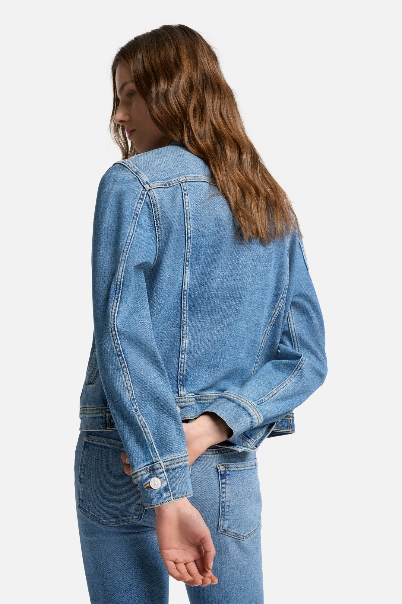 7-for-all-mankind-adi-trucker-jacket-luxe-vintage-fancy image 4