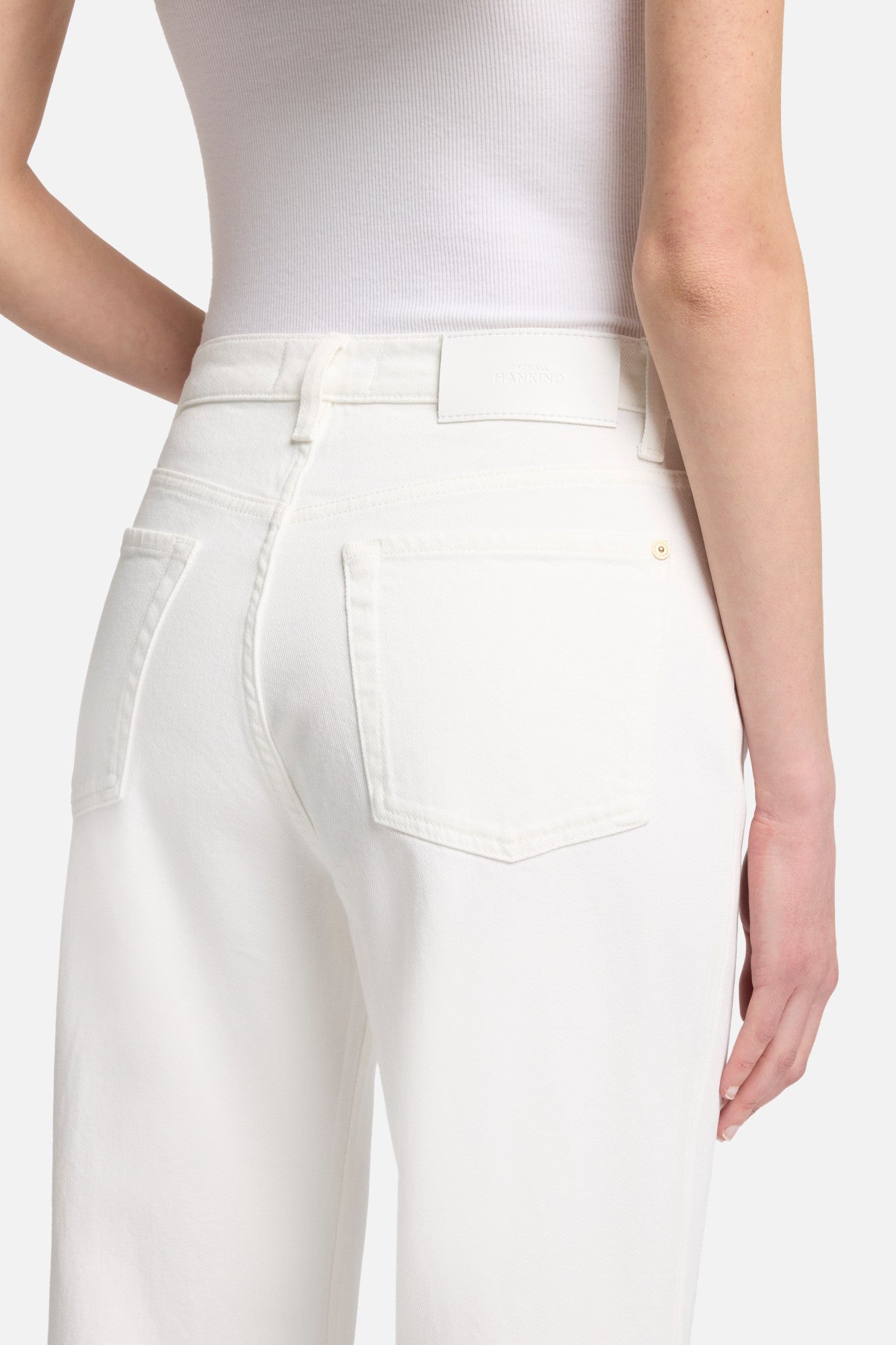 7-for-all-mankind-retro-flare-jeans-in-milky-way image 4