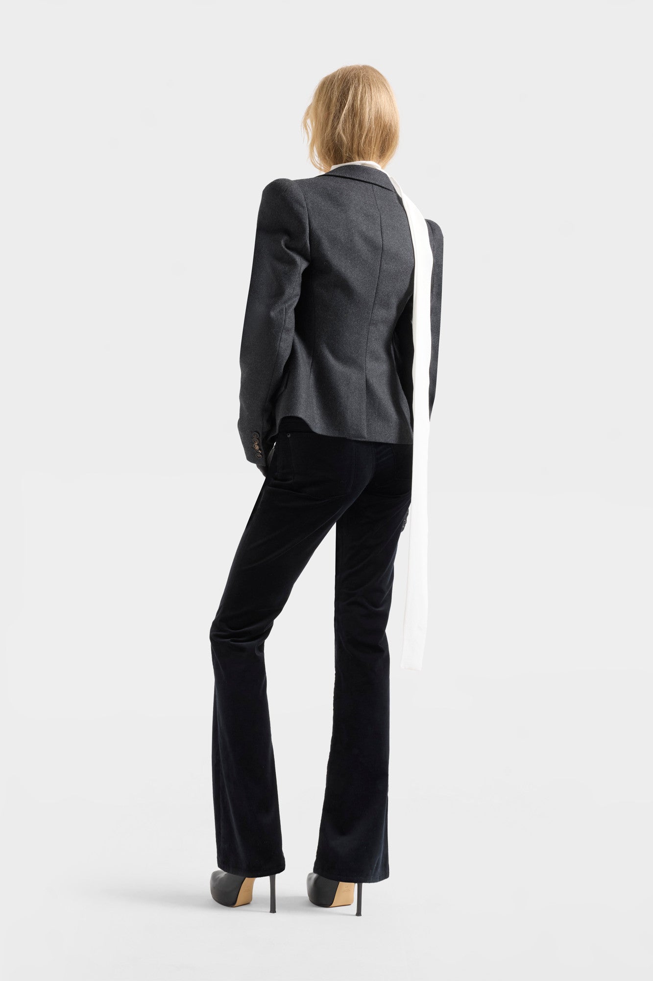 7-for-all-mankind-leggy-bootcut-hose-velvet-black image 5
