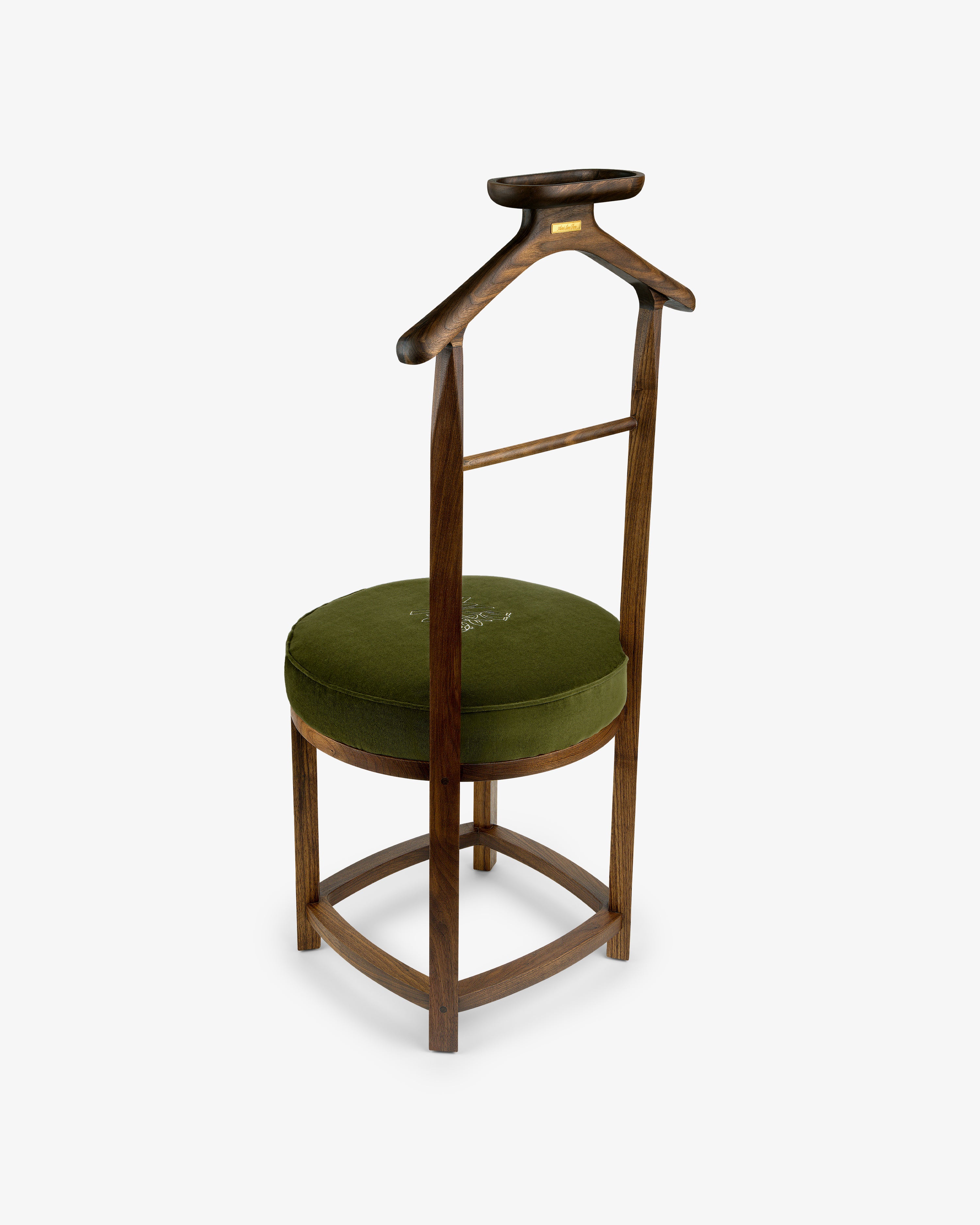 aim-leon-dore-queens-crest-valet-chair-braun-gr-n image 4