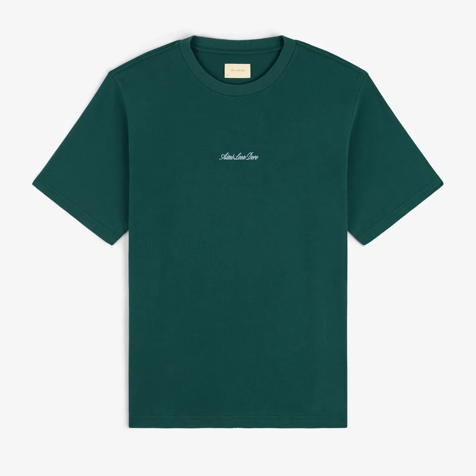 aim-leon-dore-embroidered-logo-tee-gr-nes-baumwoll-t-shirt-regular-fit image 1