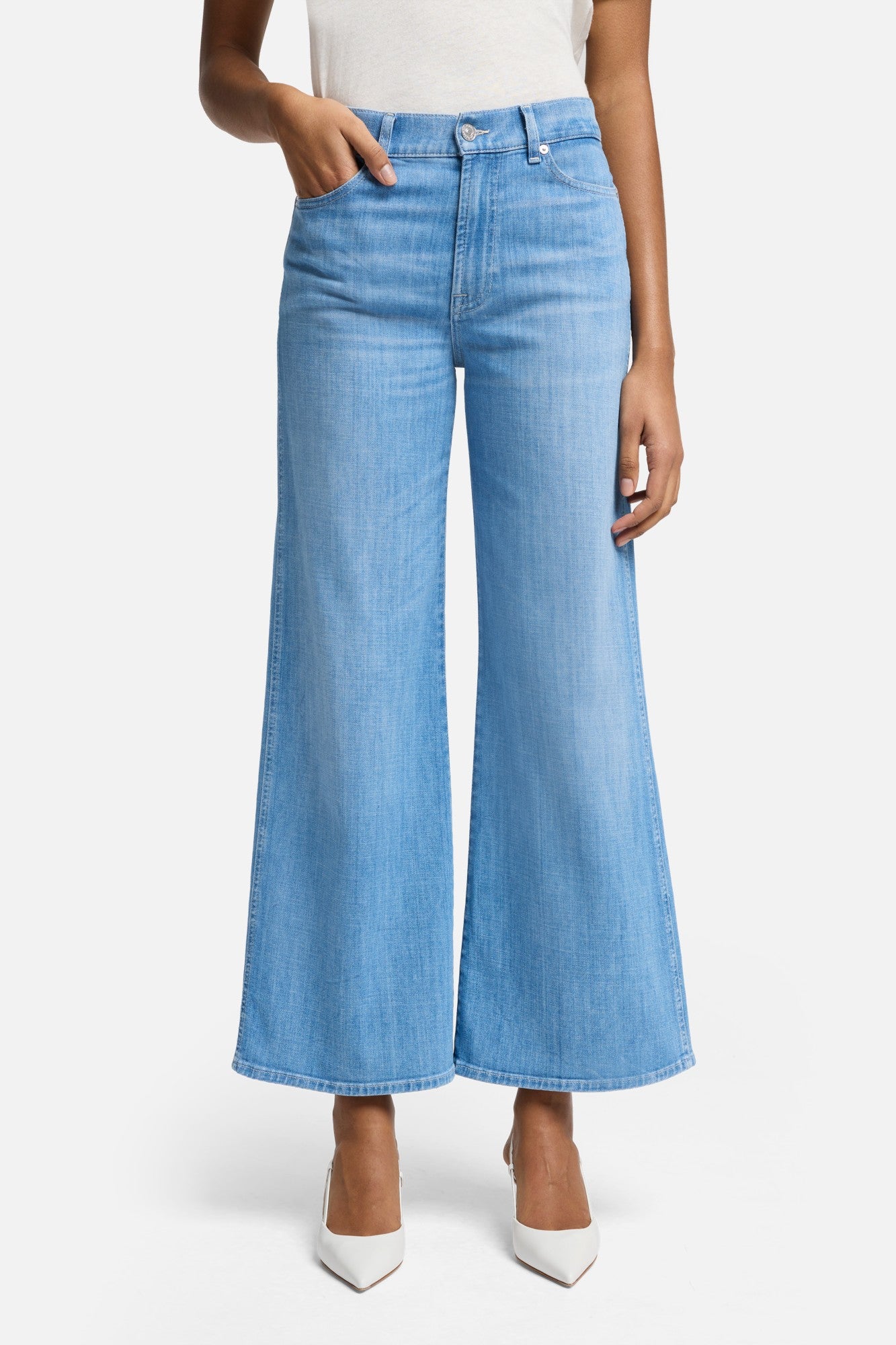 7-for-all-mankind-left-hand-cropped-lotta-charleston-high-rise-wide-leg-cropped- image 3