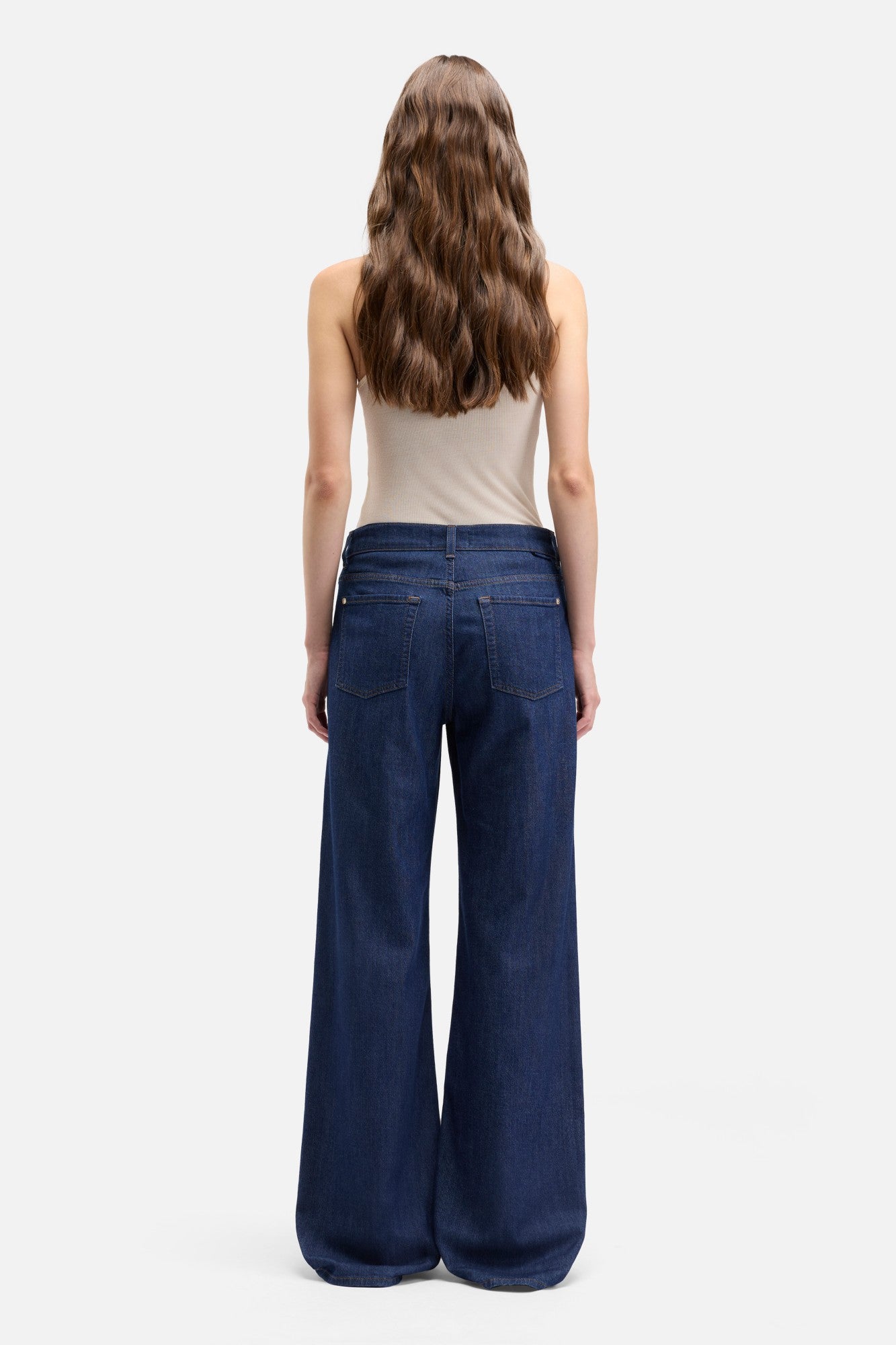 7-for-all-mankind-lotta-wide-leg-jeans-weightless-halona image 5