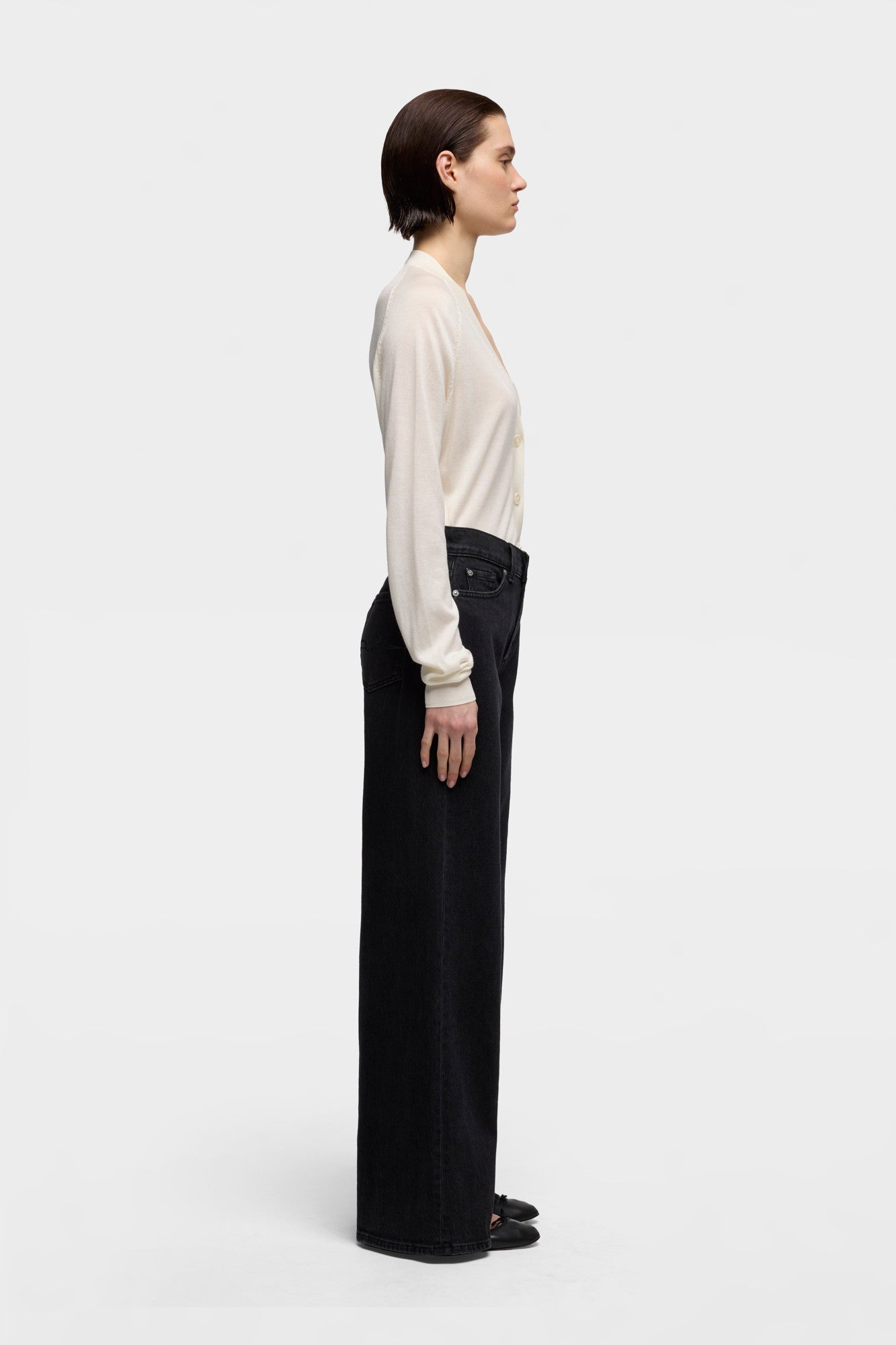 7-for-all-mankind-tailorless-lotta-wide-leg-jeans-heavy-rain image 6
