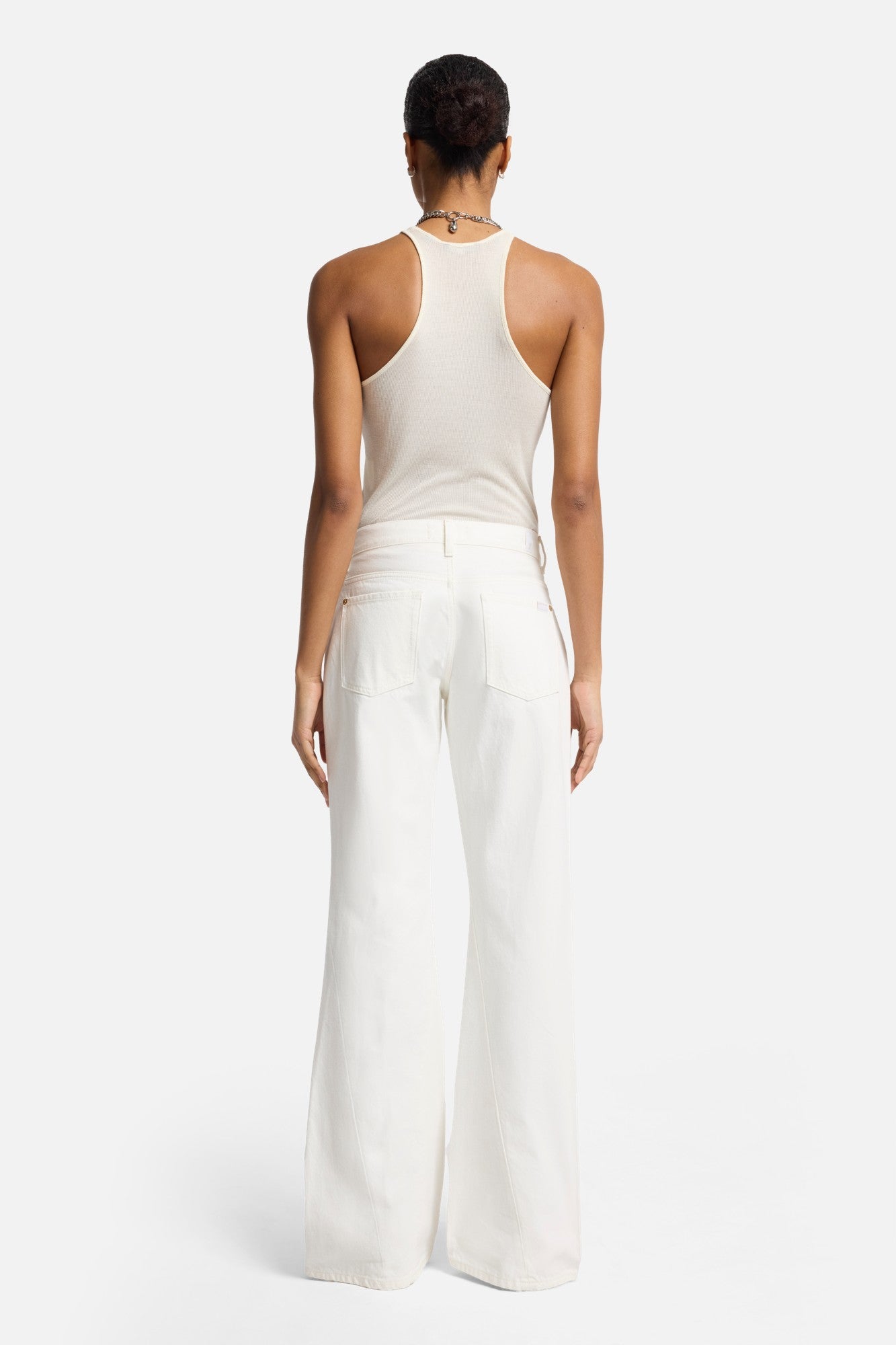 7-for-all-mankind-slim-illusion-twisted-seam-spencer-flare-milky-way image 5