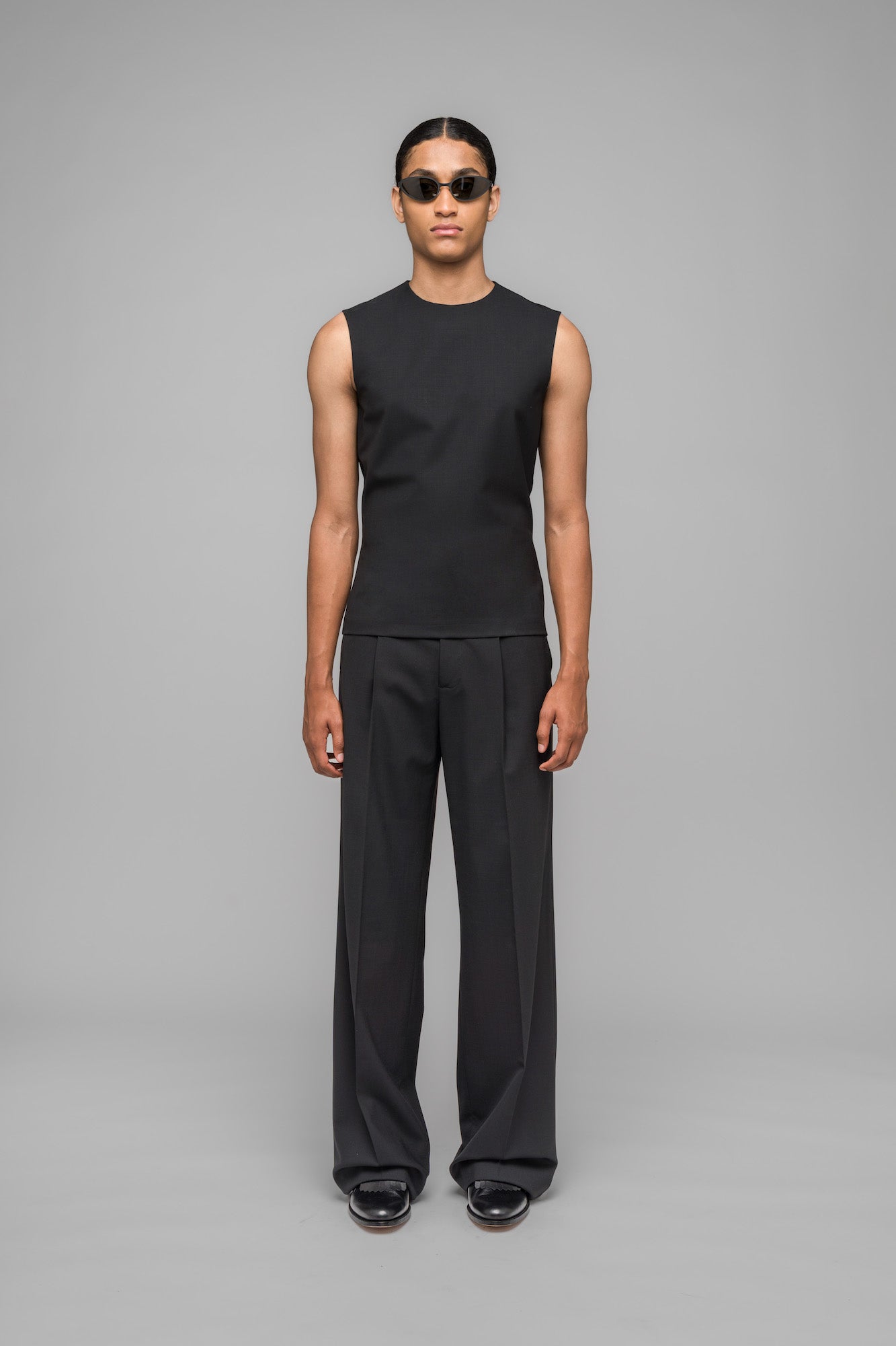 032c-office-attire-cropped-suit-shell-rmellos-herren image 1