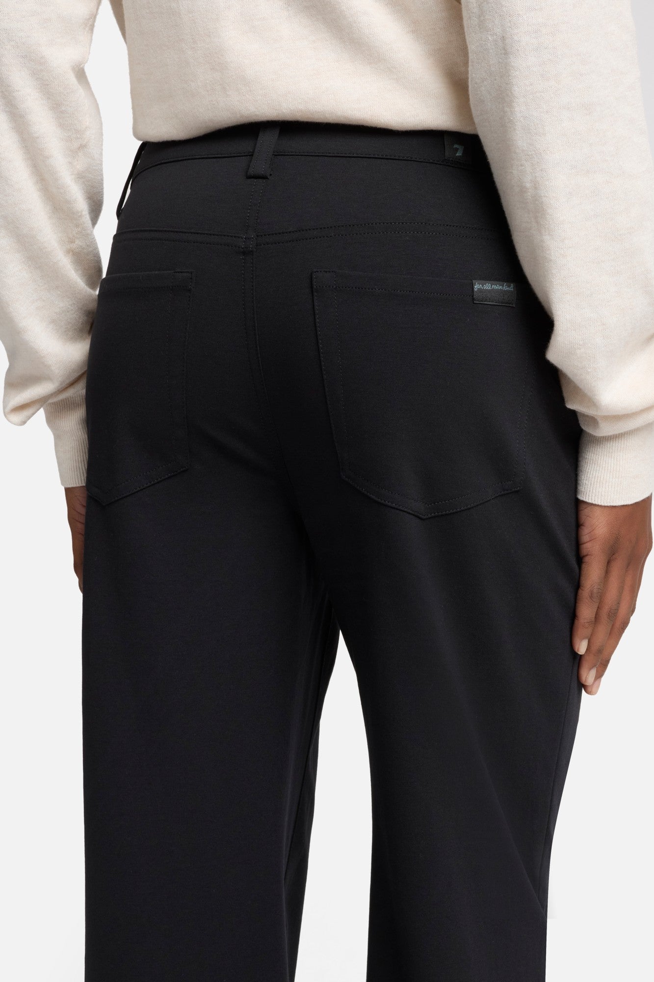 7-for-all-mankind-luxe-performance-knit-modern-dojo-wide-leg-hose-schwarz-damen image 4