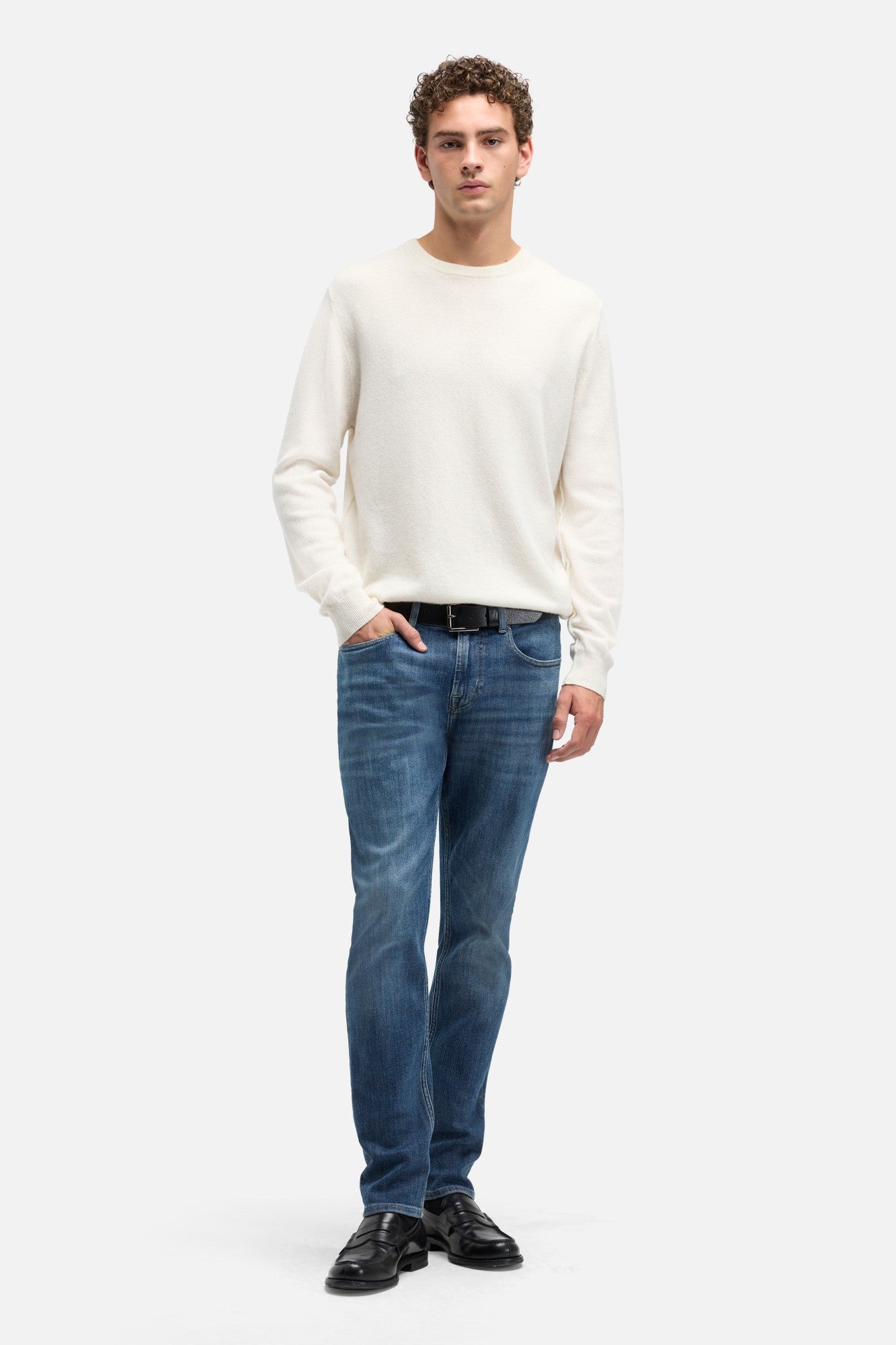 7-for-all-mankind-slimmy-tapered-luxe-vintage-estate-jeans image 2