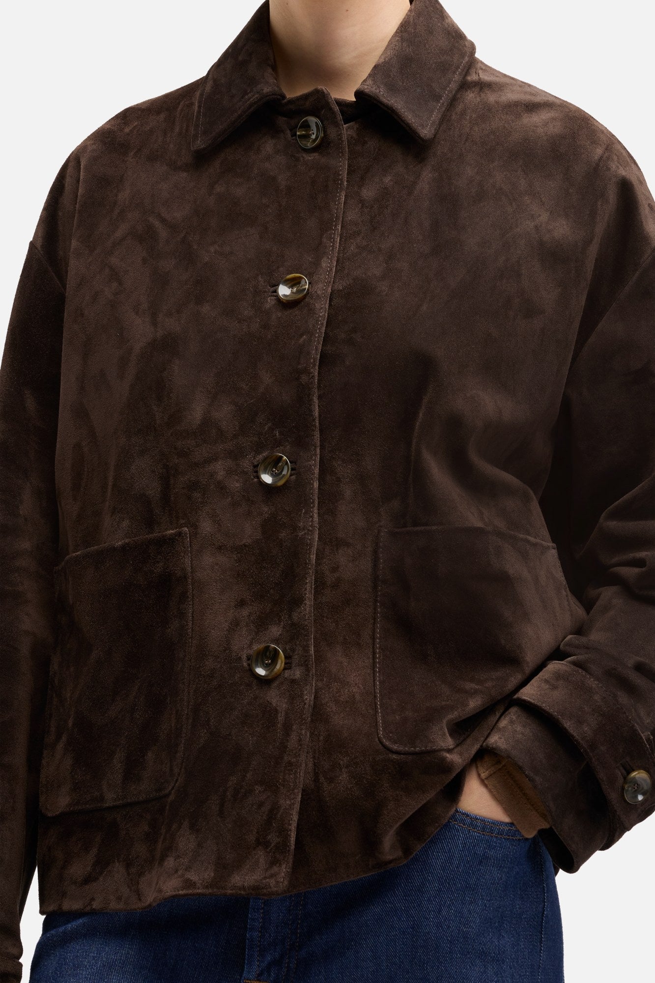 7-for-all-mankind-suede-cropped-chore-jacket-coffee-bean image 4