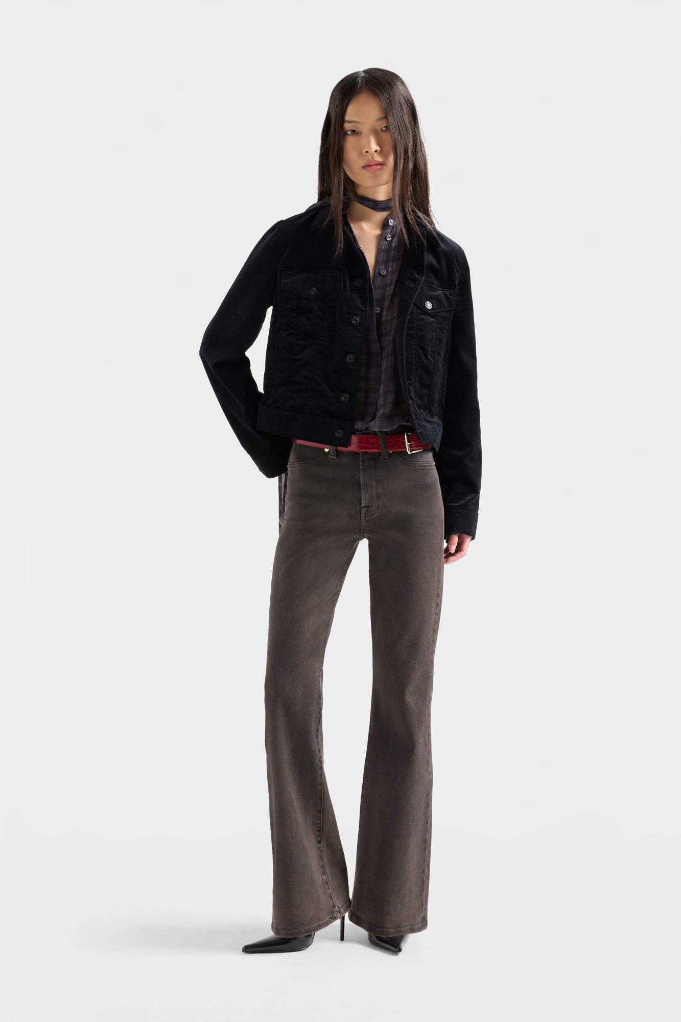7-for-all-mankind-leggy-bootcut-coated-brown-damen-leder-look-jeans image 2