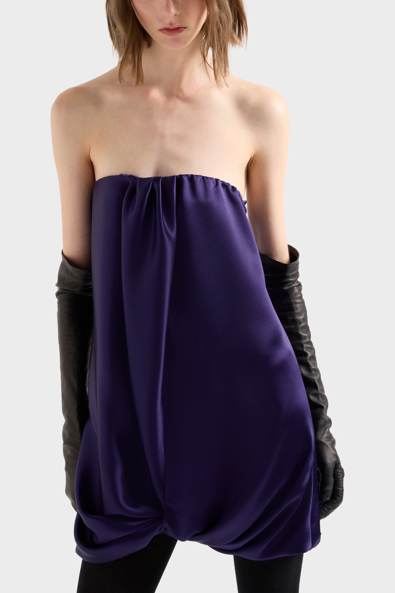 7-for-all-mankind-cinch-hem-mini-dress-satin-minikleid-in-satin-icevine image 6