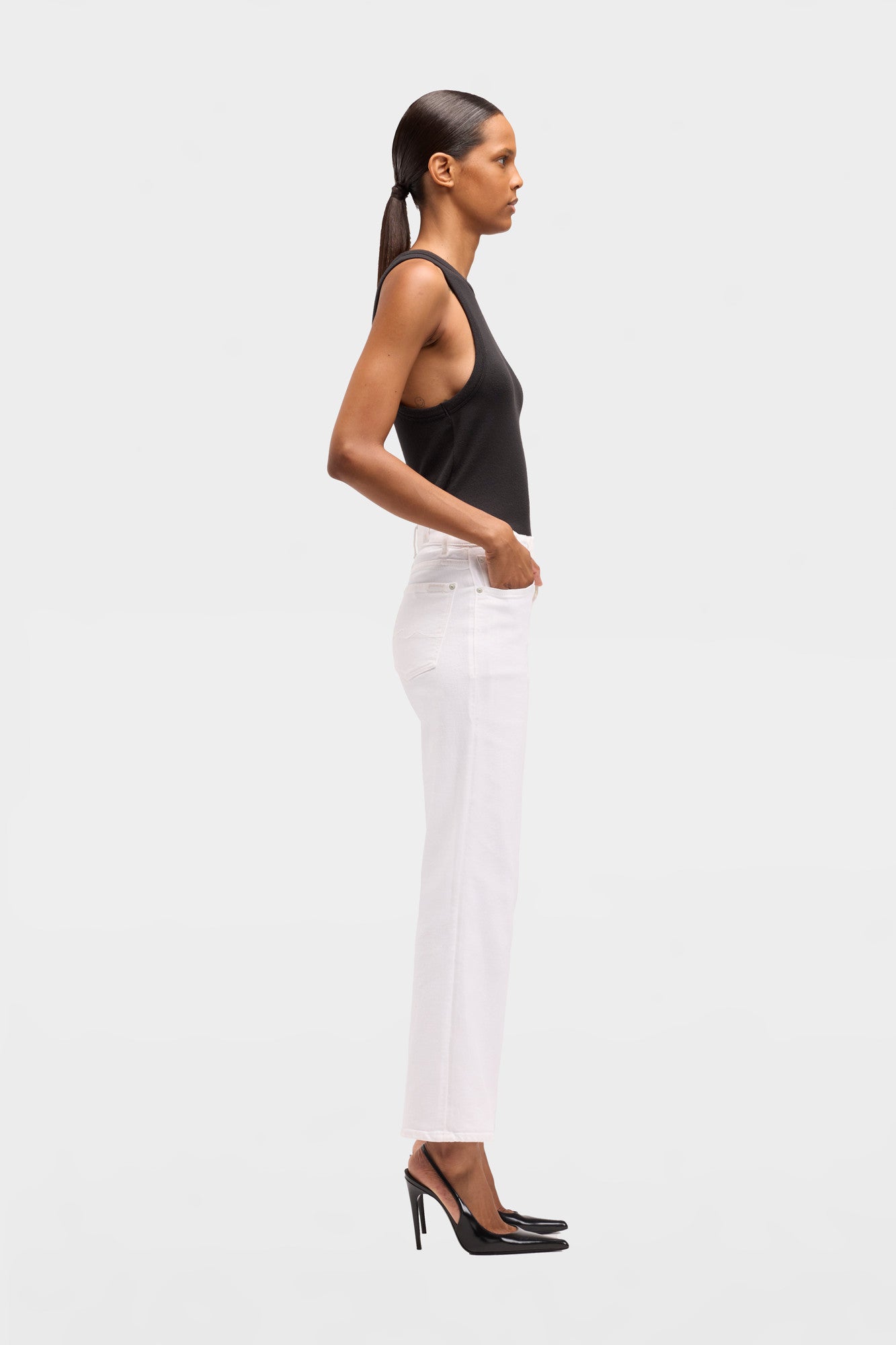 7-for-all-mankind-luxe-vintage-calie-straight-ankle-jeans-in-soleil image 6