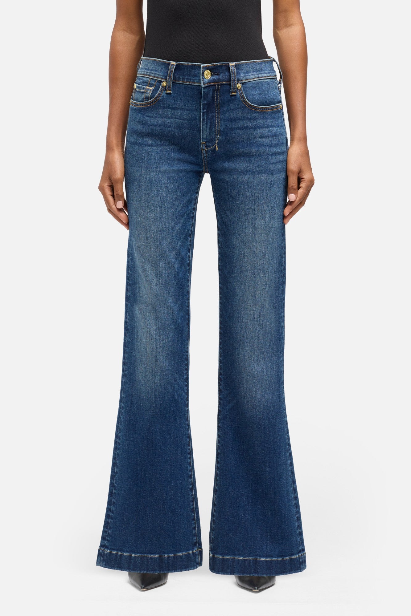 7-for-all-mankind-dojo-short-inseam-flare-jeans-in-medium-melrose image 3