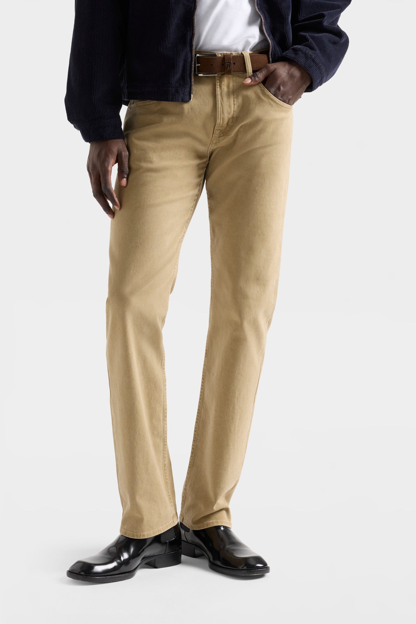 7-for-all-mankind-the-straight-herren-straight-jeans-in-denim-dust-rise-beige image 3