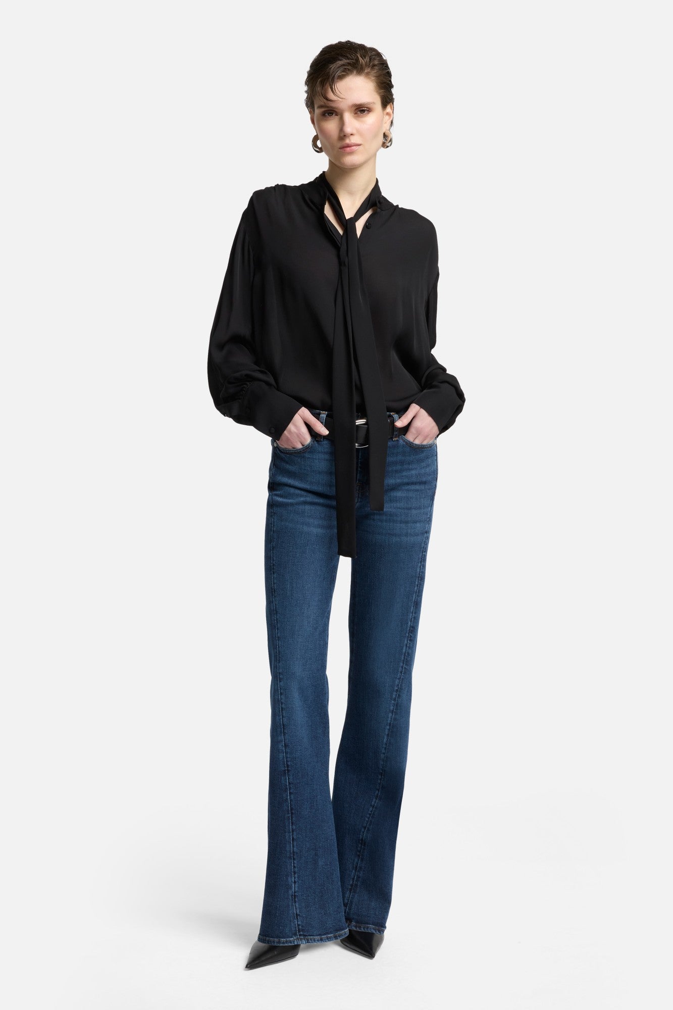 7-for-all-mankind-dojo-tailorless-wide-leg-jeans-gilbert-damen image 2