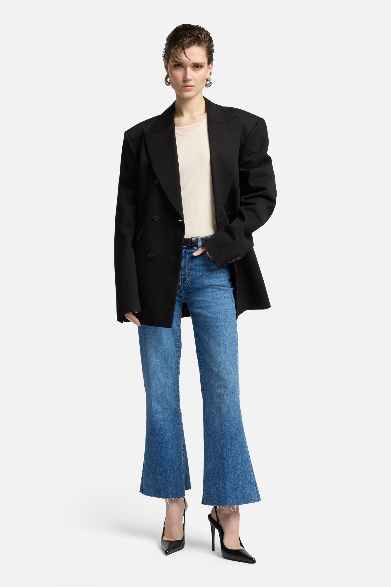 7-for-all-mankind-slim-illusion-cropped-dojo-yuma-jeans image 2