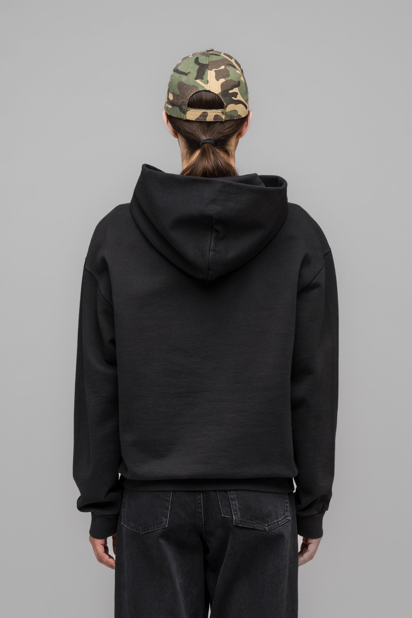 032c-buy-me-an-island-hoodie-paradis-032c image 4