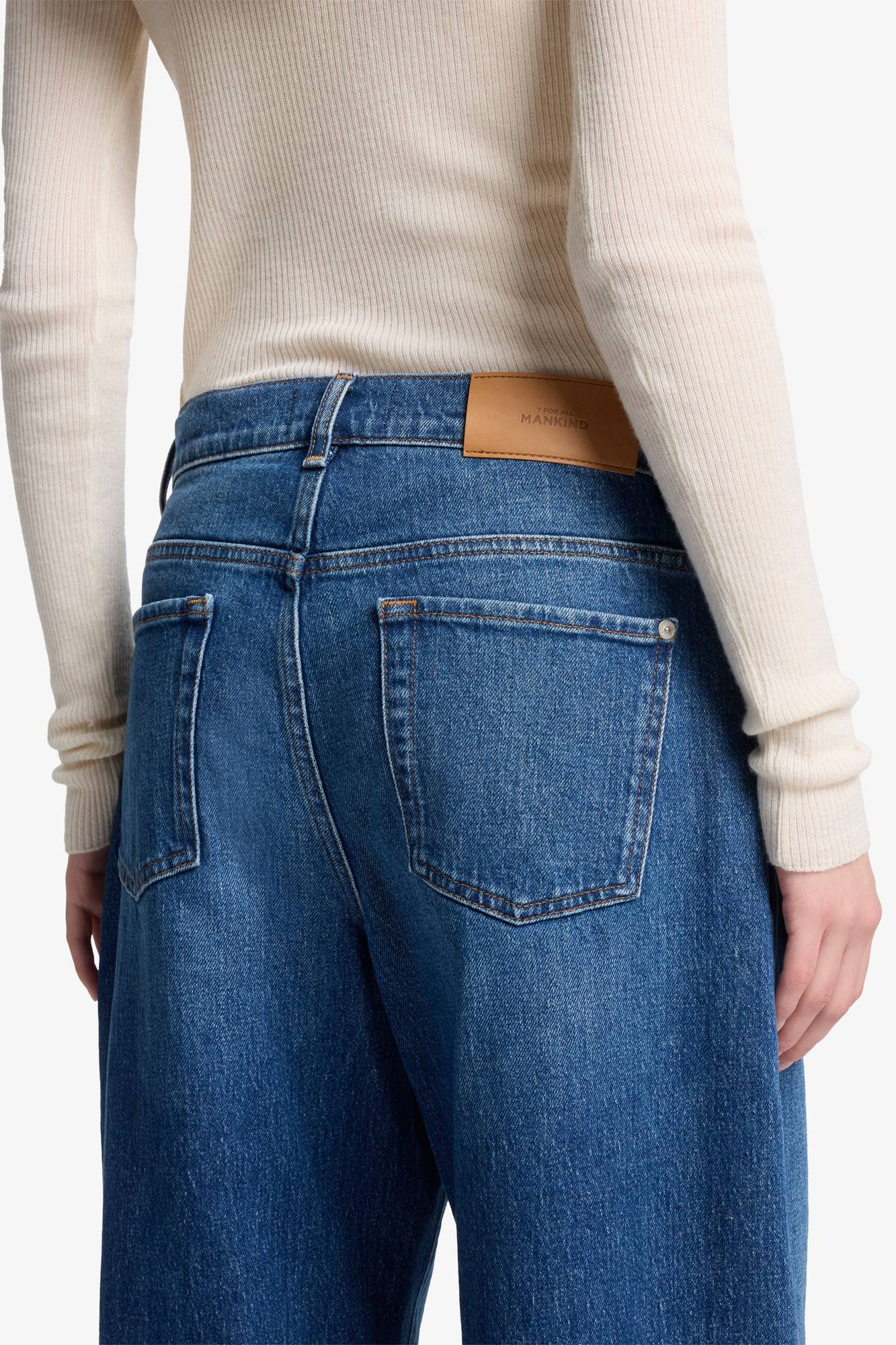 7-for-all-mankind-bonnie-barrel-leg-jeans-mankind-artifact image 4