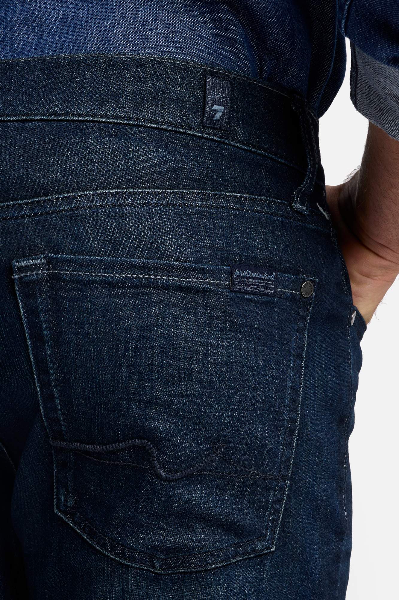 7-for-all-mankind-airweft-the-straight-herren-jeans-perennial image 4