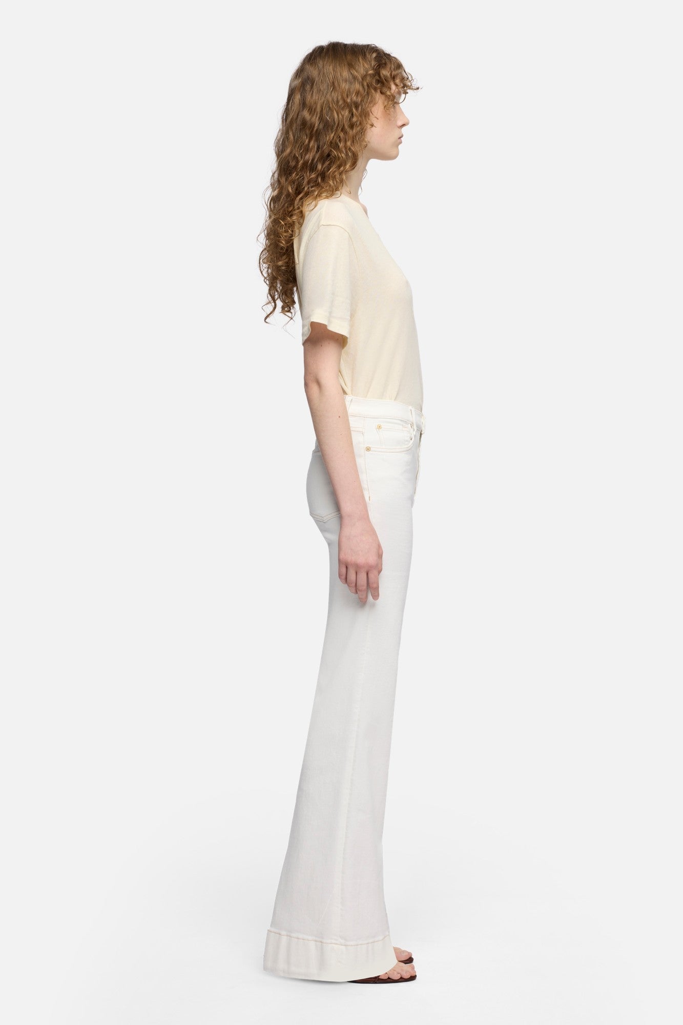 7-for-all-mankind-tailorless-modern-dojo-flare-jeans-luxe-vintage-sugar image 6
