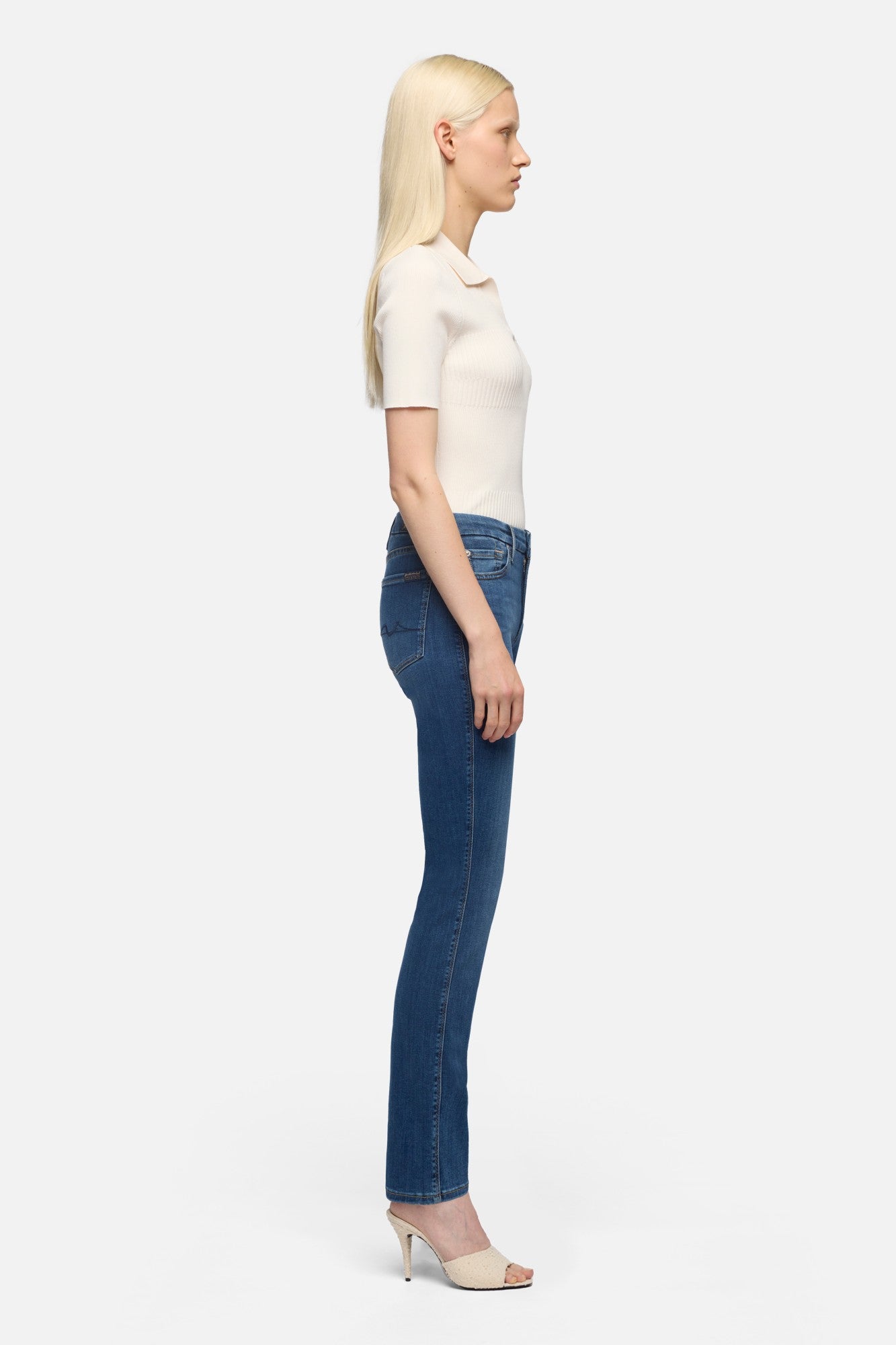 7-for-all-mankind-slim-illusion-kimmie-straight-jeans-luxe-love-story image 6